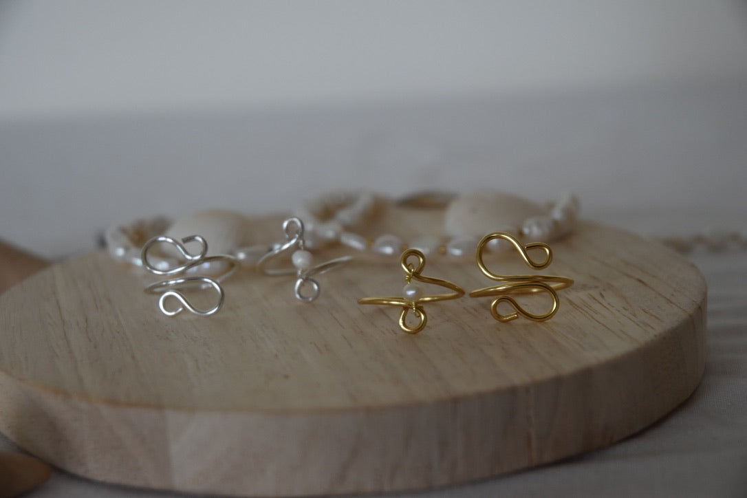 Gentle Curve: Wire Ring