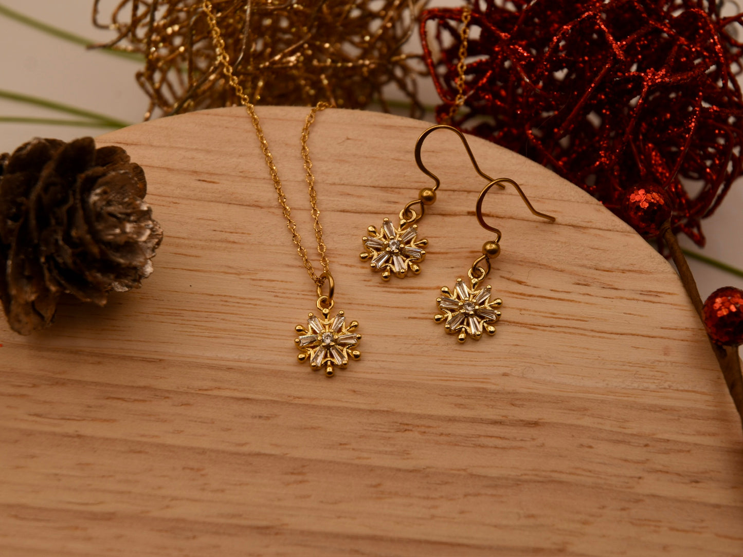 Winter Snowflake: Dangle Earrings