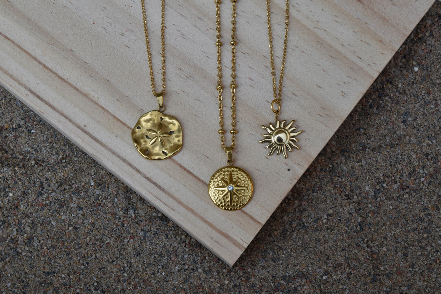 Sand Dollar: Pendant Necklace