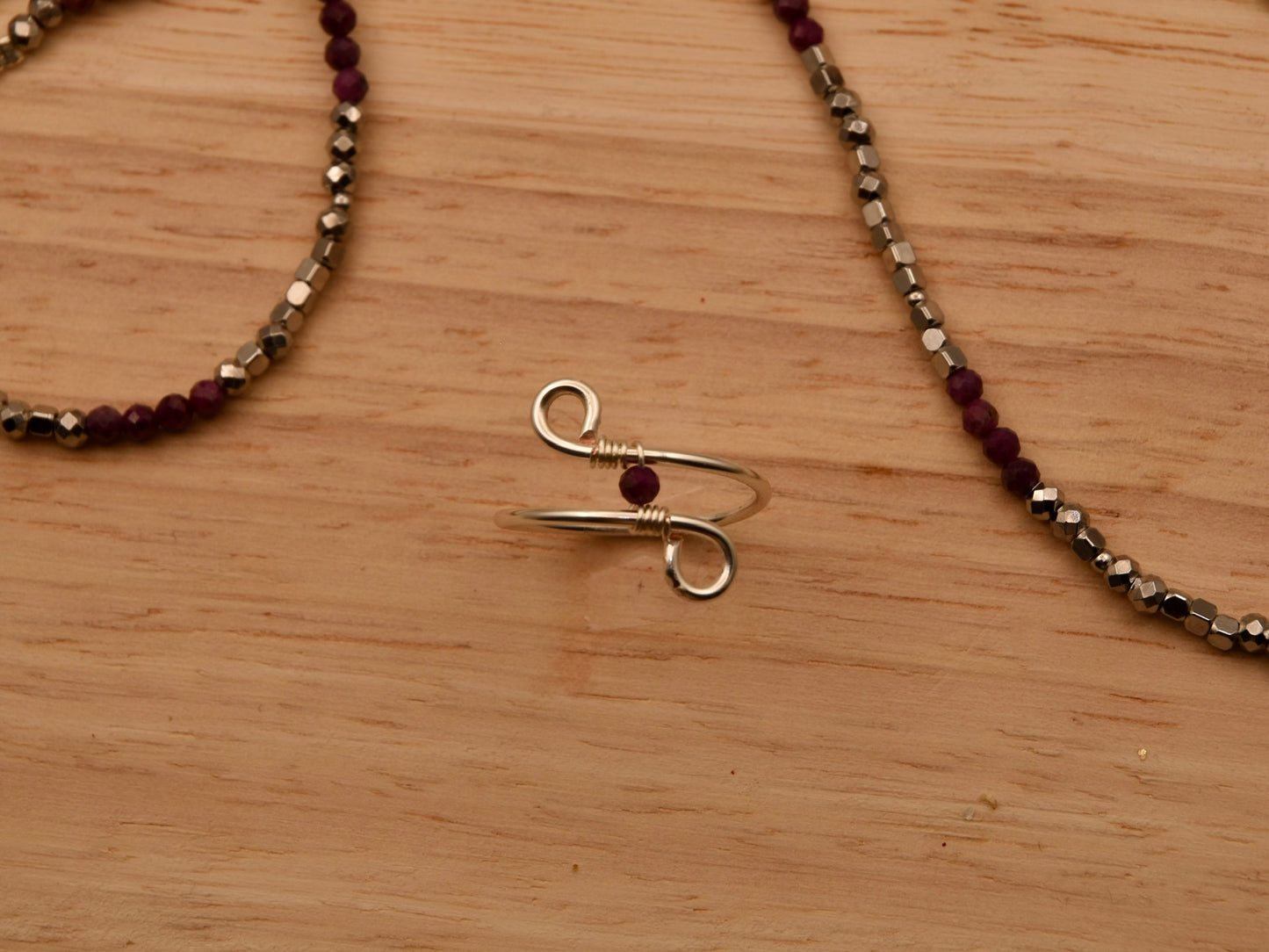 Berry Twisted Speckle: Wire Ring