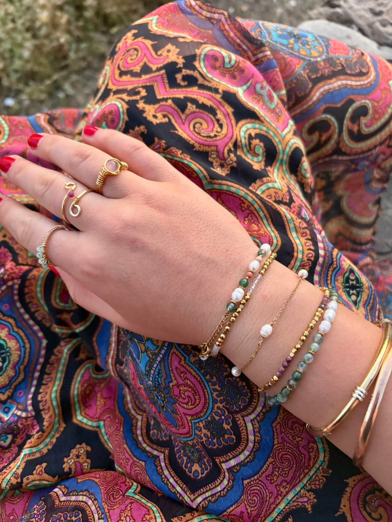 Pearl Link: Beaded Bracelet