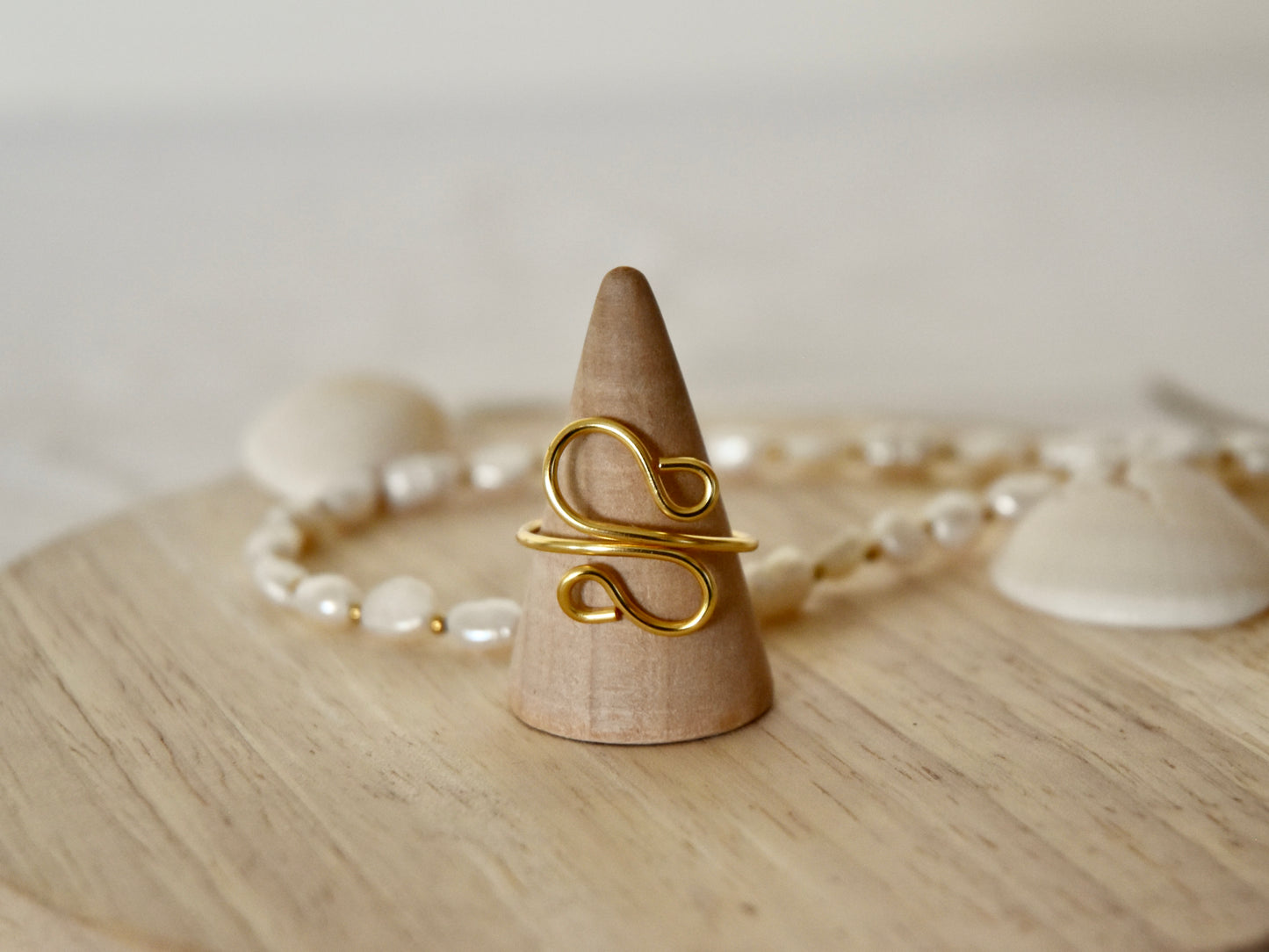 Gentle Curve: Wire Ring