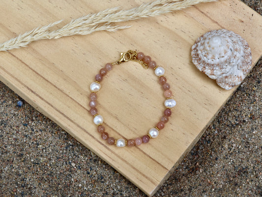 Golden Dusk: Beaded Bracelet