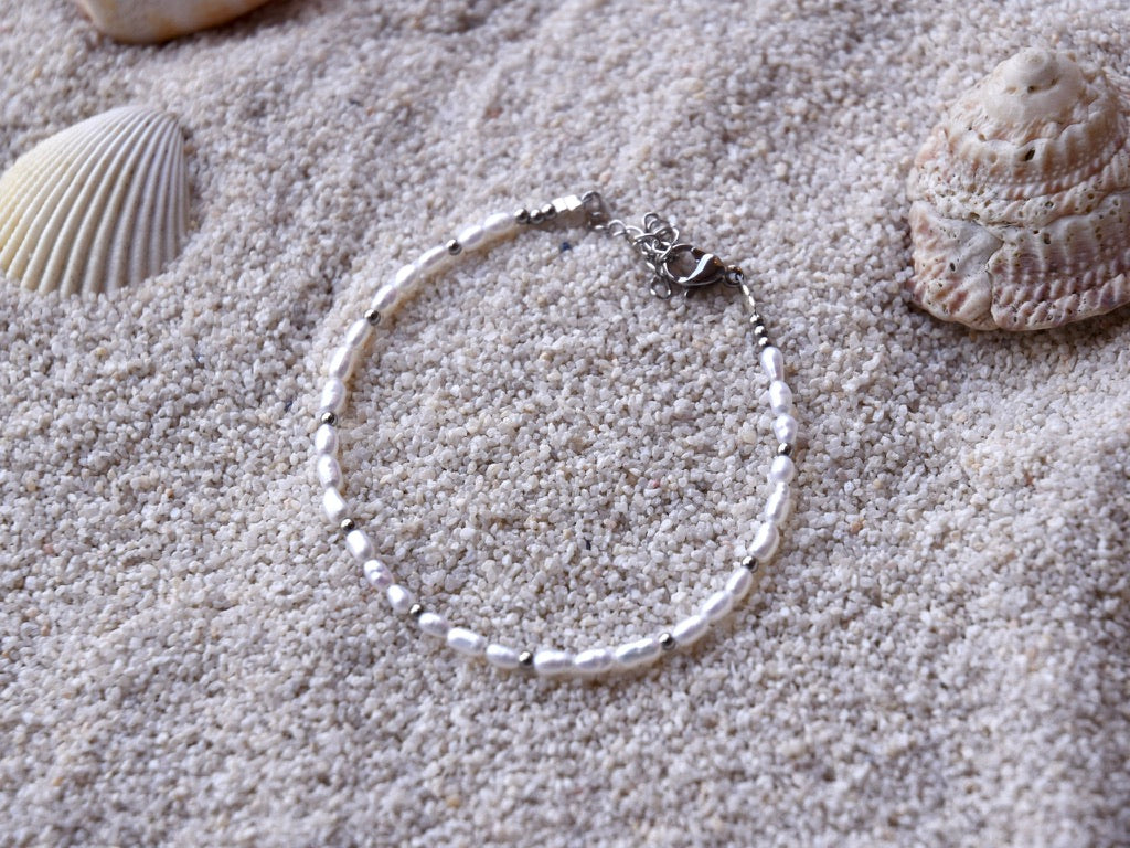 Mini Pearl: Beaded Bracelet