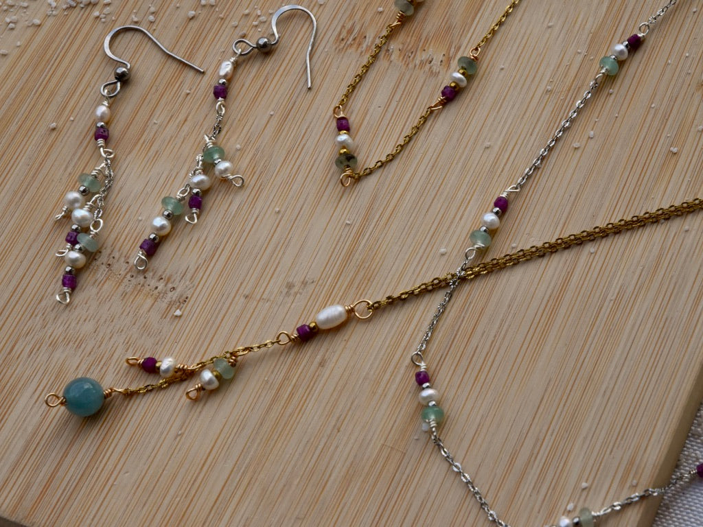Color Link: Pendant Necklace
