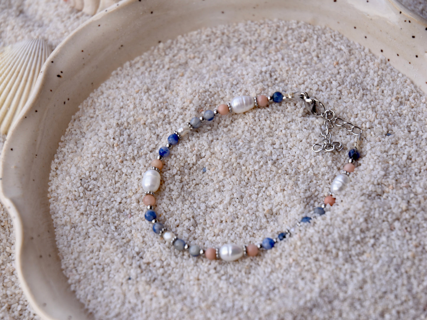 Shoreline Bliss: Beaded Bracelet