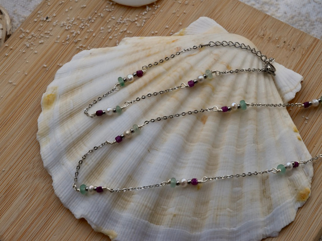 Color Link: Beaded Necklace
