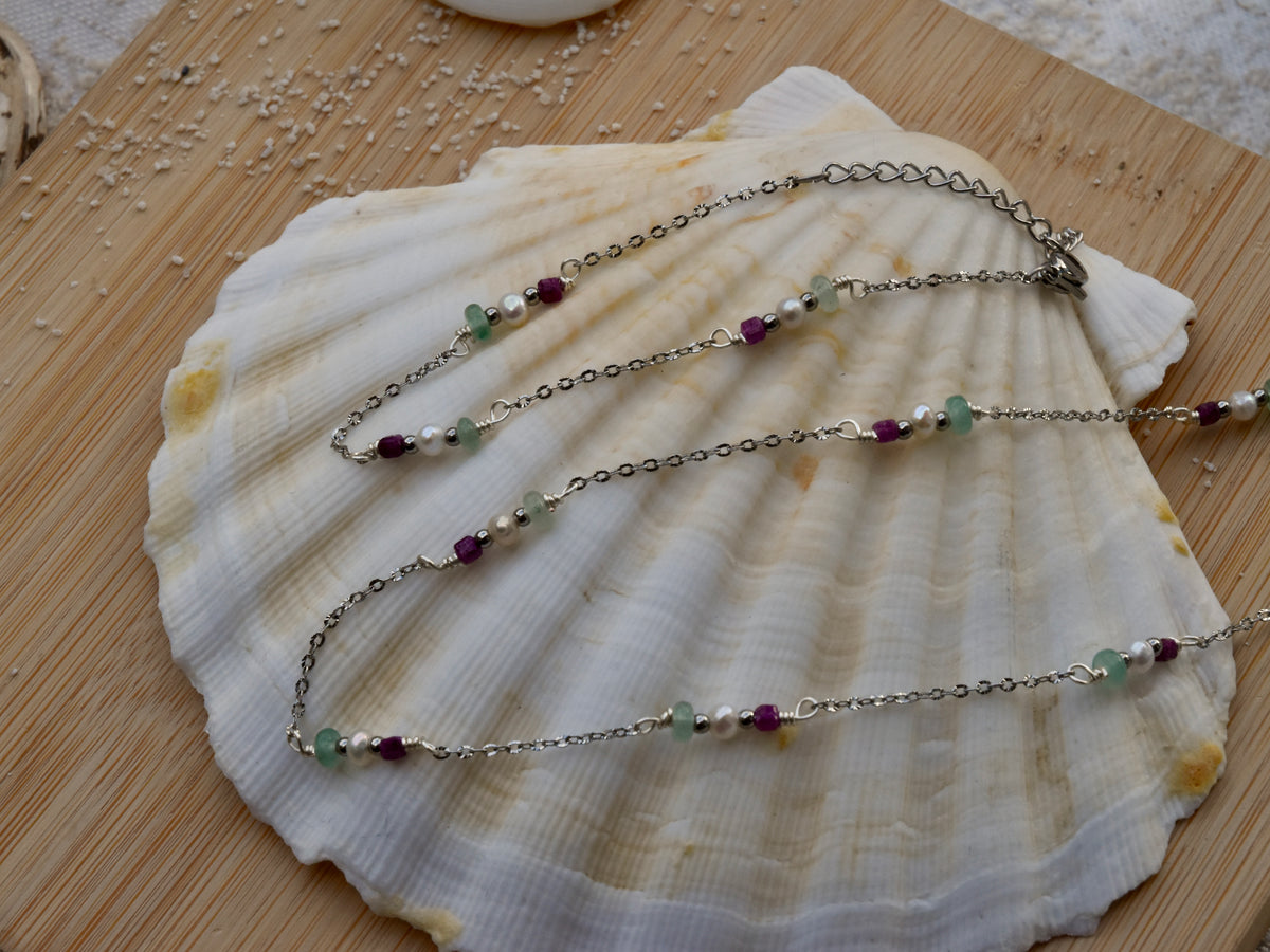 Color Link: Beaded Bracelet