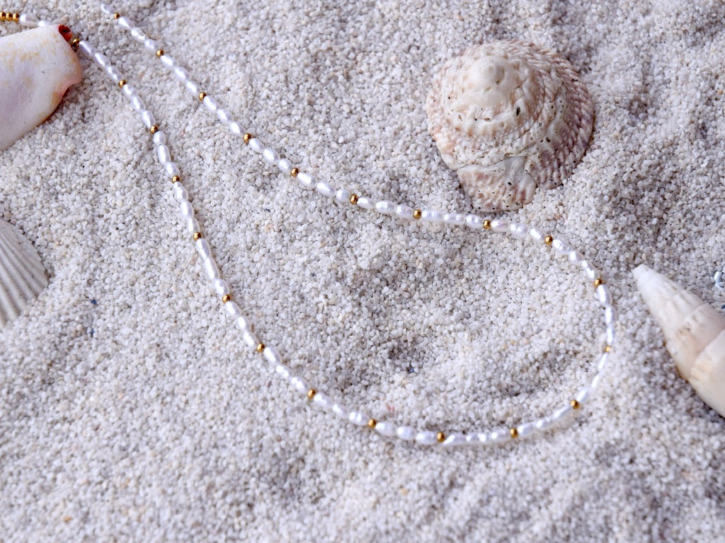Mini Pearl: Beaded Necklace