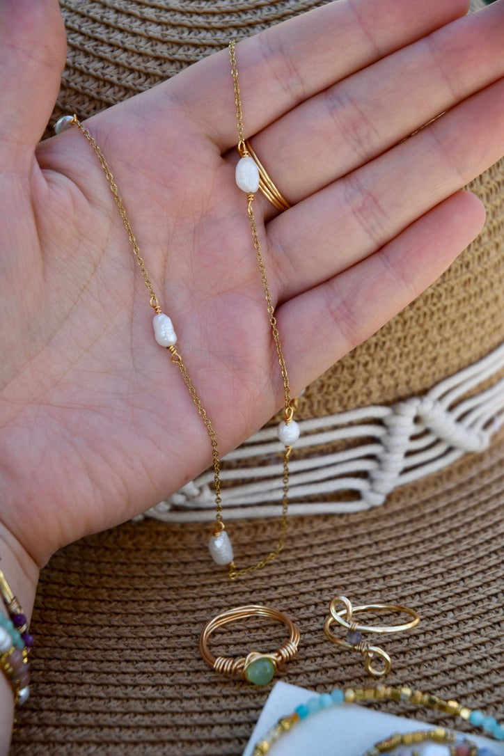 Pearl Link: Beaded Necklace