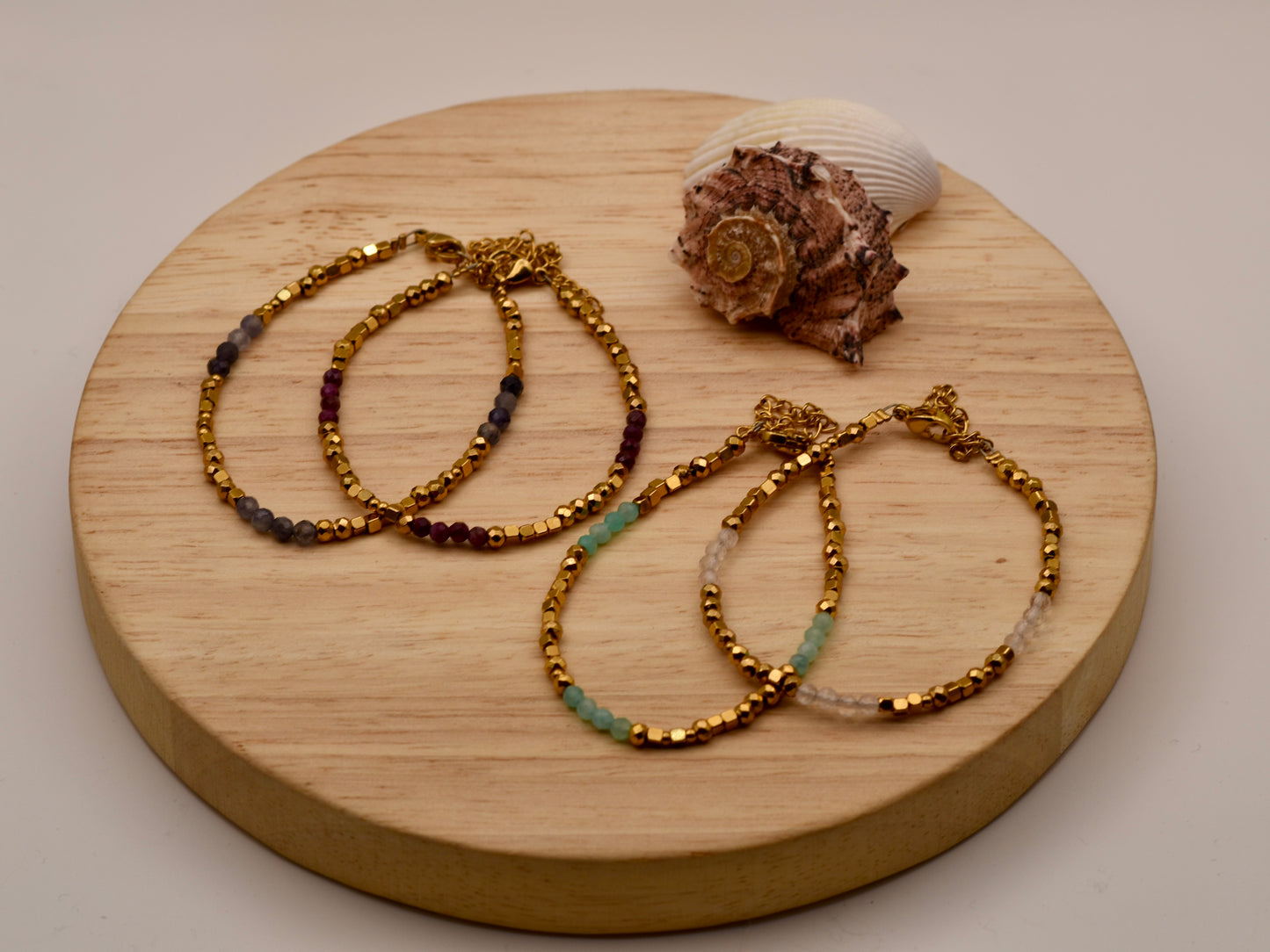 Turquoise Speckled Glow: Beaded Bracelet